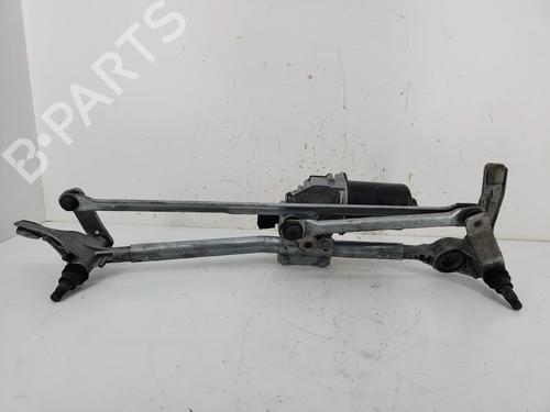Used Front wiper motor Front wiper motor BMW 3 (E90) 320 d (150 hp) 39467596 39467596