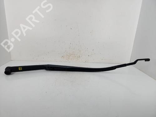 front-windshield-wiper-arm-hyundai-i30-estate-pde-2017-39471511 main image