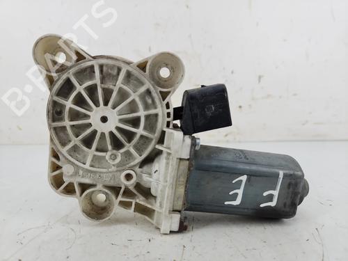 Used Electronic module Electronic module MERCEDES-BENZ C-CLASS T-Model (S203) C 220 CDI (203.206, 203.208) (143 hp) 39715290 39715290