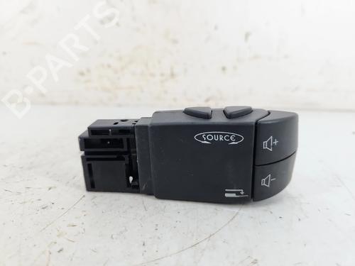 Used Switch Switch RENAULT LAGUNA II Grandtour (KG0/1_) 1.9 dCi (KG0G) (120 hp) 39719228 39719228