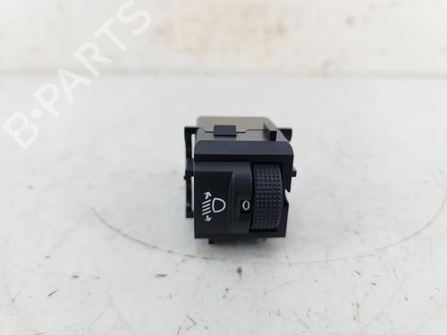 Used Switch Switch CITROËN C4 III (BA_, BB_, BC_) 1.5 BlueHDi 130 (BBYHZB) (131 hp) 39724281 39724281