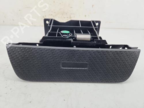 Used Glove box Glove box CITROËN C4 III (BA_, BB_, BC_) 1.5 BlueHDi 130 (BBYHZB) (131 hp) 39748730 39748730