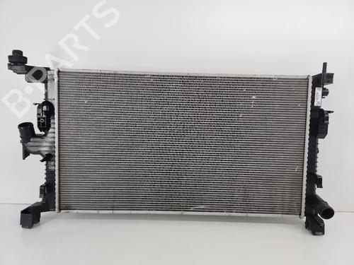 Used Water radiator Water radiator DACIA DUSTER (HM_) 1.5 dCi 110 4x4 (HMAB) (109 hp) 40040086 40040086
