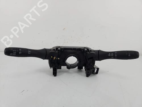 switch-dacia-duster-hm_-2017-39750678 main image