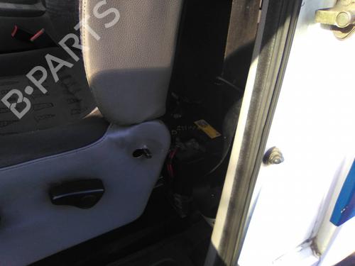 Power steering reservoir RENAULT MASTER II Bus (JD) 2.5 dCi (JD01, JD0Y, JD11, JD1W, JD1Y) | BP19815736M117 