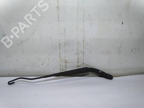 Used Front windshield wiper arm RENAULT MEGANE II Estate (KM0/1_) 1.5 dCi (KM0F, KM0T, KM2B) (82 hp) 24648477