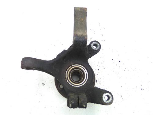 Left front steering knuckle MERCEDES-BENZ VITO Bus (W638) 110 TD 2.3 (638.174) | BP19826208M25 