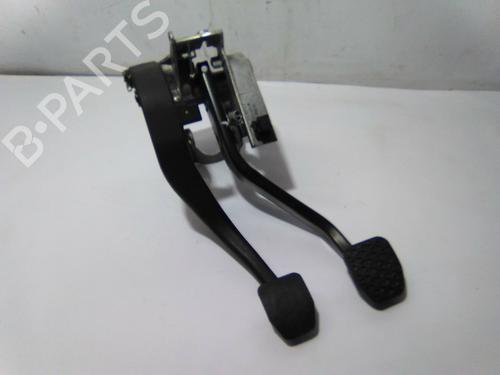 Used Pedal BMW 1 (E87) 118 d (122 hp) 19872312