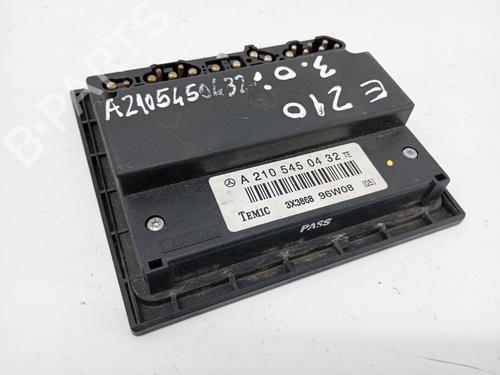 Used Electronic module Electronic module MERCEDES-BENZ E-CLASS (W210) E 300 D (210.020) (136 hp) 32731815 32731815