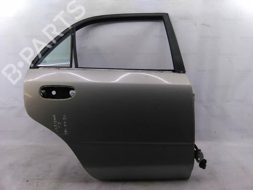 Used Right rear door MITSUBISHI CARISMA Saloon (DA_) 1.9 TD (DA4A) (90 hp) 19851651