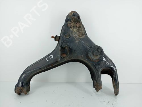 Brazo Suspension delantero derecho MITSUBISHI PAJERO II (V3_W, V2_W, V4_W, V5_W) 2.5 TD 4WD (V24W) (99 hp) 31818449
