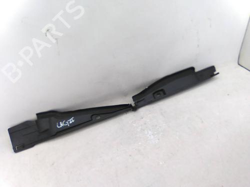 Used Front right wheel arch trim RENAULT LAGUNA III (BT0/1) 2.0 dCi (BT07, BT0J, BT14, BT1A, BT1S) (131 hp) 30488070