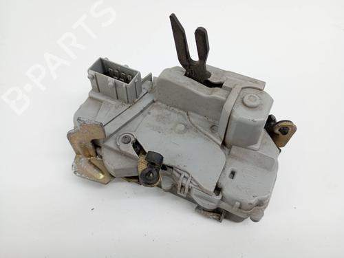 Høyre foran lås CITROËN XSARA (N1) 1.4 i (75 hp) 30947518