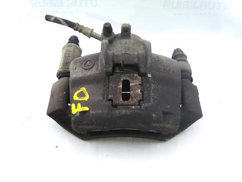 Used Right front brake caliper MERCEDES-BENZ VITO Bus (W638) 108 CDI 2.2 (638.194) (82 hp) 19811994