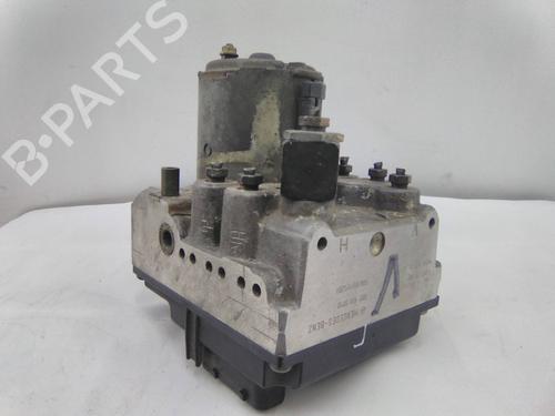 Used ABS pump MERCEDES-BENZ E-CLASS (W210) E 220 D (210.004) (95 hp) 19843962