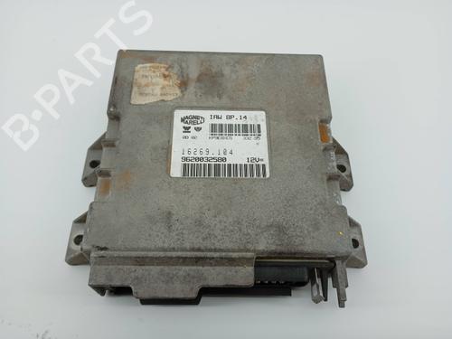 Used Engine control unit (ECU) PEUGEOT 406 (8B) 1.6 (88 hp) 30977975