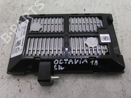 Annen SKODA OCTAVIA III (5E3, NL3, NR3) 2.0 TDI (150 hp) 19841293