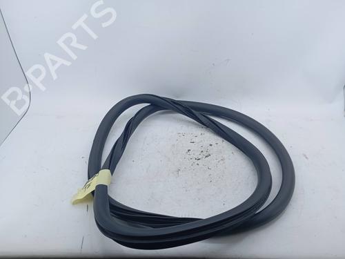 Used Rubber door seal VOLVO V40 Hatchback (525) D2 (114 hp) 21288628