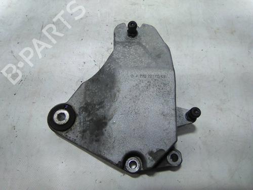 Used Engine mount MERCEDES-BENZ CLA Coupe (C117) CLA 250 4-matic (117.346) (211 hp) 19814401