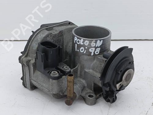 Used Throttle body VW POLO III (6N1) 50 1.0 (50 hp) 19851713