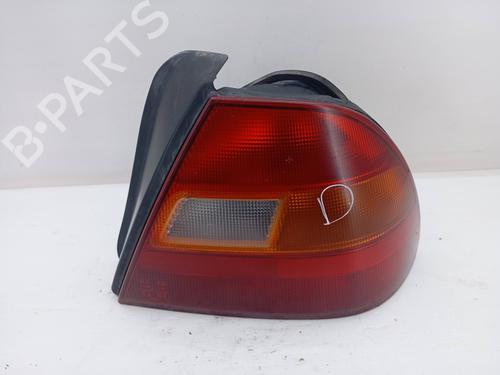 Fanale posteriore destro HONDA CIVIC VI Hatchback (EJ, EK) 1.4 i S (EJ9) (90 hp) 29863036