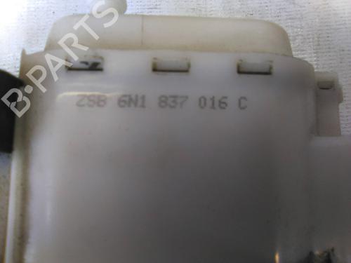 Front right lock VW POLO III (6N1) 1.7 SDI | BP19832742C97 