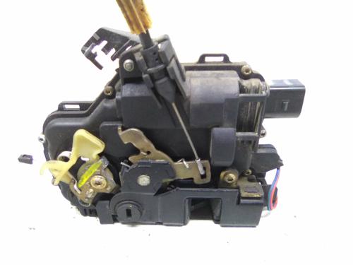 Rear left lock SEAT LEON (1M1) 1.4 16V | BP19866817C100 