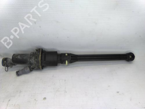 Used Clutch pedal PEUGEOT 208 I (CA_, CC_) 1.4 HDi (68 hp) 19813092
