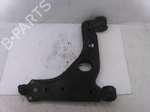 Used Right front suspension arm OPEL VECTRA B Estate (J96) 1.7 TD (F35) (82 hp) 19819698