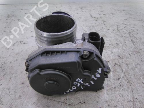 Used Throttle body VW POLO III (6N1) 55 1.4 (55 hp) 19874444
