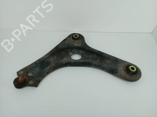 Venstre fortil bærearm PEUGEOT 2008 I (CU_) 1.2 VTi (82 hp) 30907357