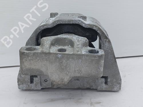 Used Engine mount VW GOLF IV (1J1) 1.4 16V (75 hp) 19821254