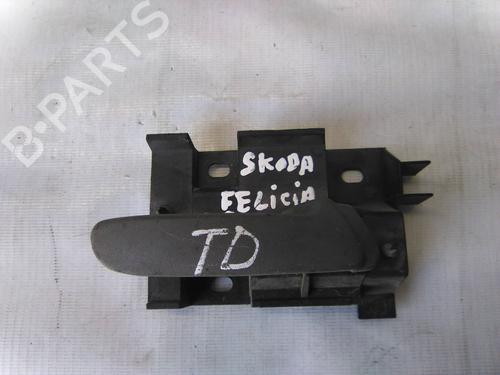 Used Rear right exterior door handle SKODA FELICIA I (6U1) 1.9 D (64 hp) 19835159