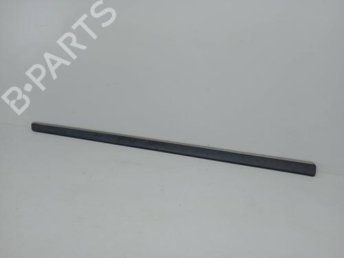 Modanatura della portiera PEUGEOT 407 SW Estate Van (6E_) 1.6 HDi (109 hp) 31814283