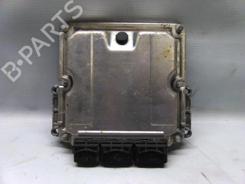 Used Engine control unit (ECU) OPEL VIVARO A Platform/Chassis (X83) 1.9 Di (82 hp) 19873687