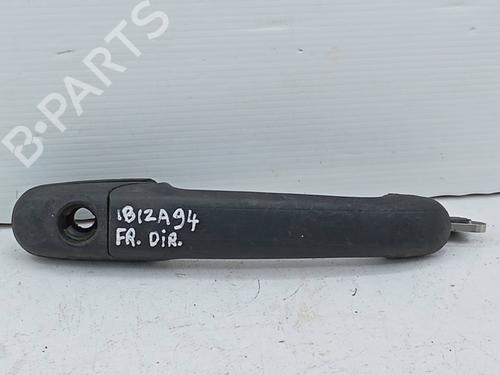 Høyre foran utvendig håndtak SEAT IBIZA II (6K1) 1.4 i (60 hp) 19834361