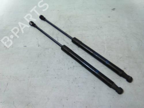 Used Hood lift support BMW 1 (E81) 120 d (177 hp) 19875523