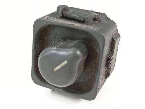 Used Switch MERCEDES-BENZ 124 Saloon (W124) 300 D (124.130) (109 hp) 32390782