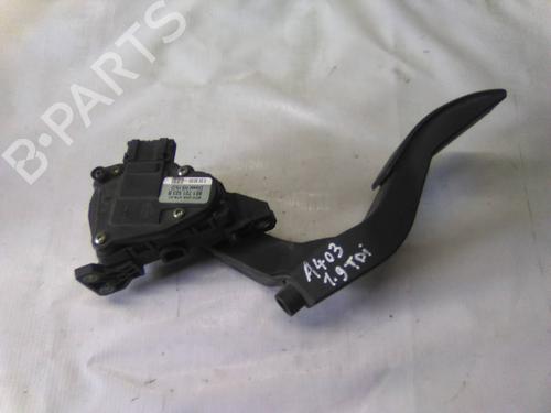 Used Pedal AUDI A4 B6 (8E2) 1.9 TDI (130 hp) 19836615