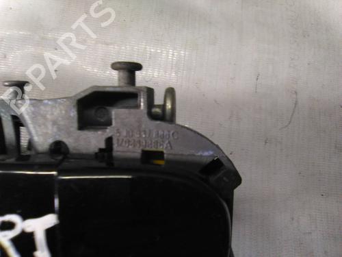 Used Rear right exterior door handle SKODA OCTAVIA II (1Z3) 1.6 TDI (105 hp) 19834043