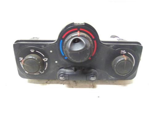 Used Climate control RENAULT MODUS / GRAND MODUS (F/JP0_) 1.5 dCi (FP0G, JP0G) (68 hp) 19810244
