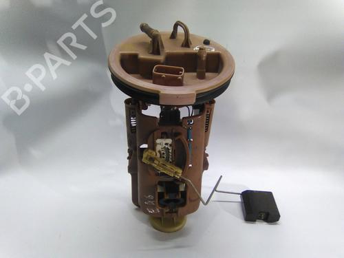 Używane Pompa paliwa BMW 3 (E46) 320 d (136 hp) 25599048