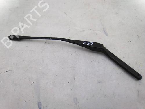 Used Front windshield wiper arm BMW 1 (E87) 120 d (163 hp) 23095373