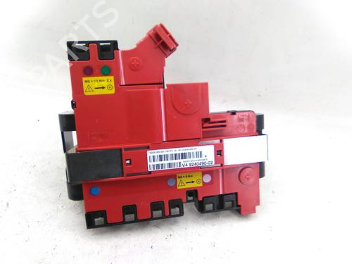 Used Fuse box BMW 5 (F10) 520 d (200 hp) 30299545