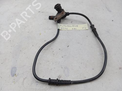 Used Electronic module MERCEDES-BENZ E-CLASS (W210) E 220 D (210.004) (95 hp) 31256472