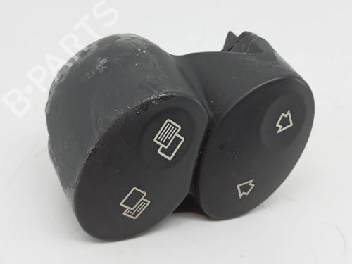 Used Steering wheel controls MERCEDES-BENZ E-CLASS (W211) E 320 CDI (211.026) (204 hp) 32390796