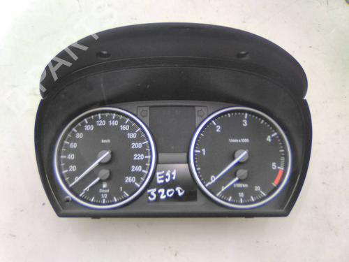 Used Instrument cluster BMW 3 Touring (E91) 320 d (163 hp) 19844005