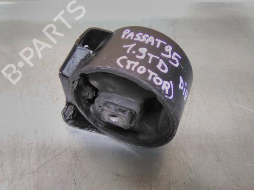 Used Engine mount VW PASSAT B3/B4 Variant (3A5, 35I) 1.9 TD (75 hp) 19846609