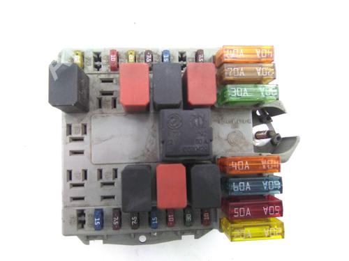 Used Fuse box FIAT PUNTO (188_) 1.9 DS 60 (188.031, .051, .231, .251) (60 hp) 19820004