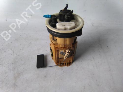 Used Fuel pump VW POLO III CLASSIC (6V2) 60 1.4 (60 hp) 19821112